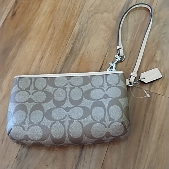 Coach Wristlet - Picture 2 of 12